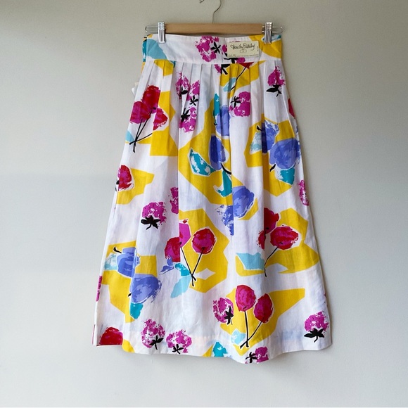 Diane Von Furstenberg Vintage Fruit Print  Midi Skirt Size 10 (Runs Small) NWT - Picture 4 of 12